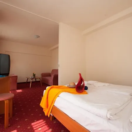 Hotel Napfeny Отель