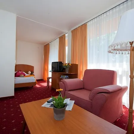 Hotel Napfeny Отель