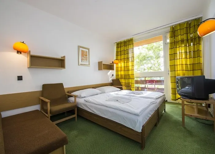 Hotel Napfeny Otel 2*